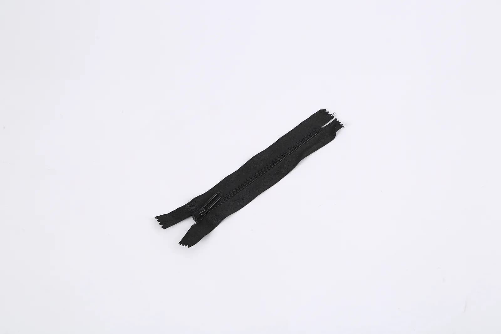 Black Resin Closed-End