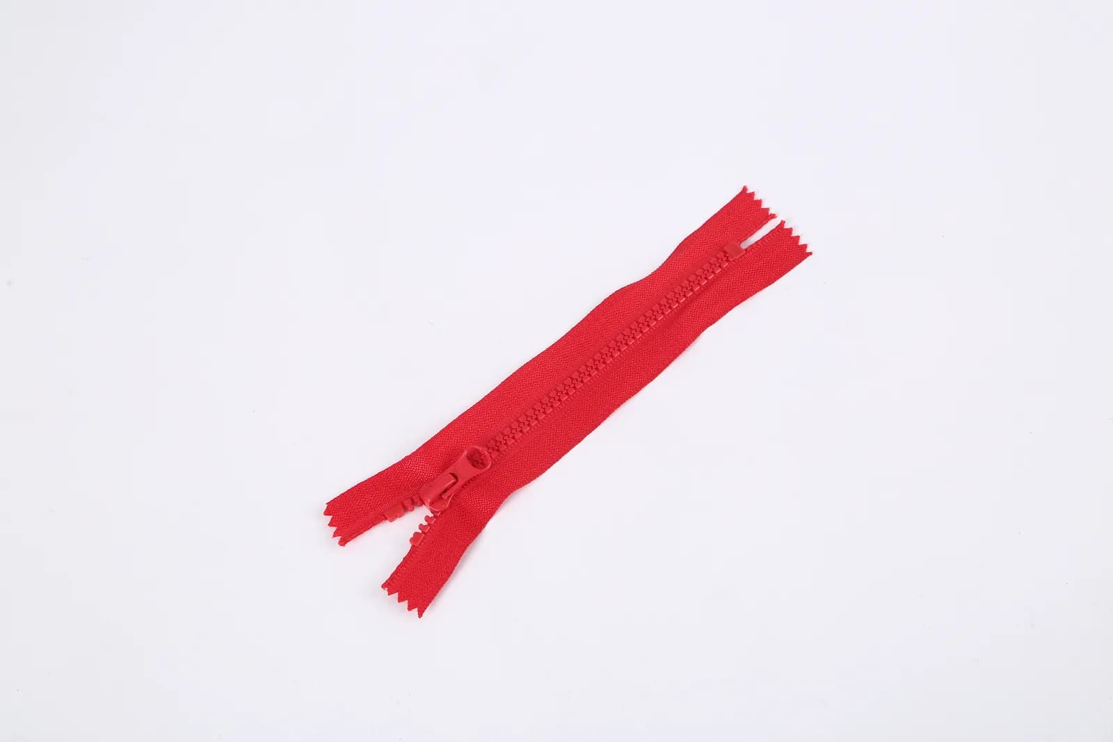 Red Resin Closed-End